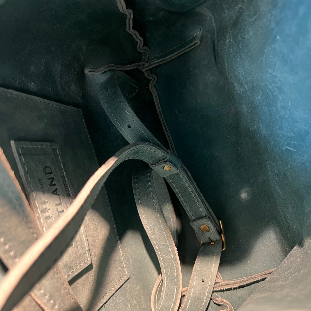 Portland Leather Goods Aqua large Bucket, new. - Picture 4 of 4